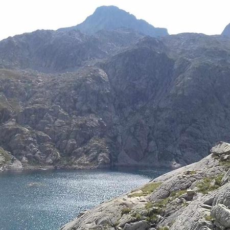 El Refugio De Tena - Tucasaenlospirineos Escarrilla Exterior foto